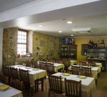 Adega Regional O Barbaças Restaurant