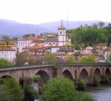 Ponte sobre o rio Lima